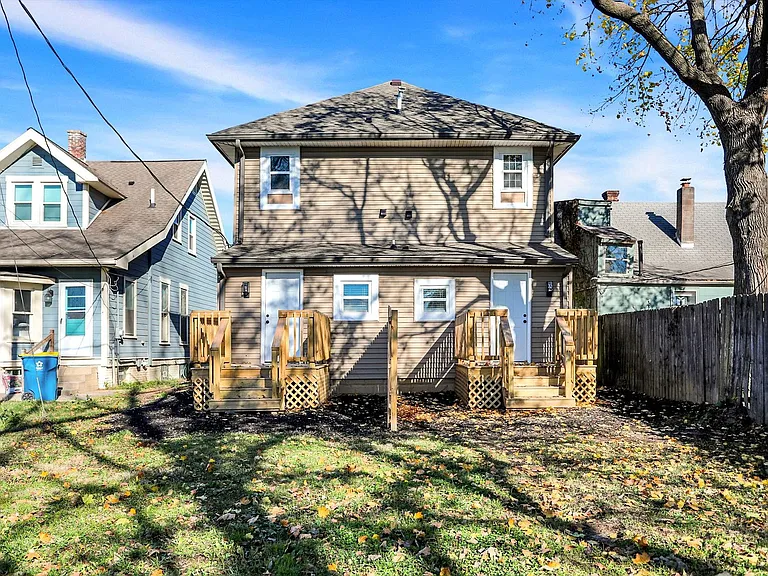 835 Weghorst St — Photo 39