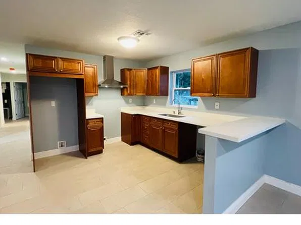 2511 NW 23rd Ln, Fort Lauderdale, FL 33311