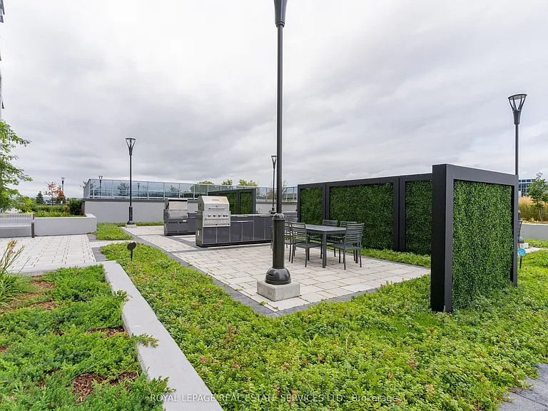 2087 Fairview St #1209 — Photo 31