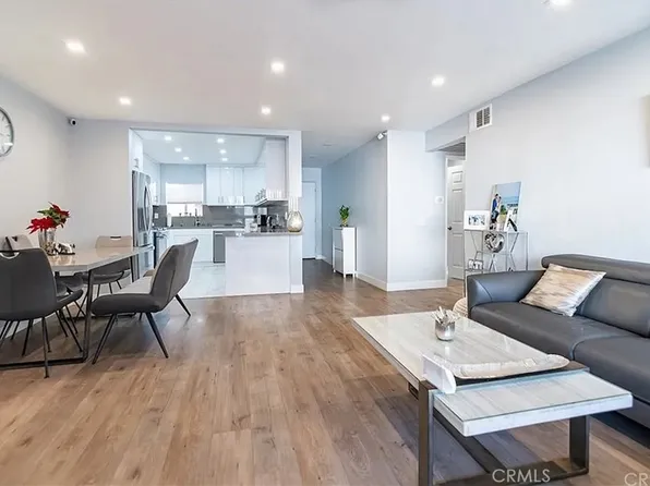 1236 N Columbus Ave Unit 28, Glendale, CA 91202