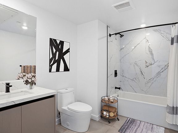 2nd image of 226 N Lake St APT 208