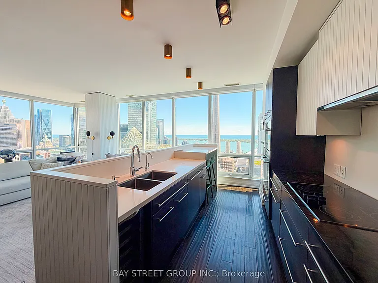 80 John St #4011 — Photo 10