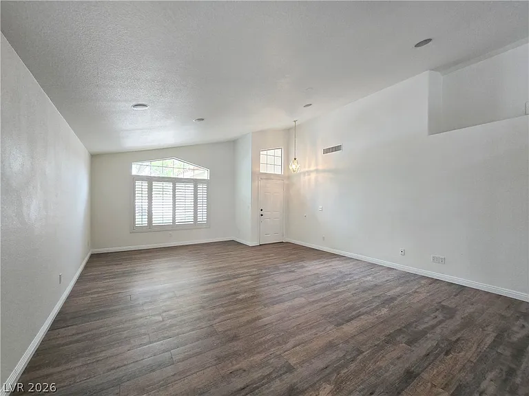 1909 Scenic Sunrise Dr — Photo 4