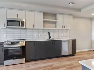 Nuovo Apartments, Bellevue, WA 98005