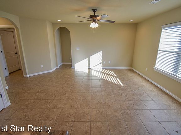 4th image of 951 Seabiscuit Dr