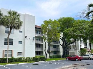 9420 Poinciana Pl APT 116, Davie, FL 33324