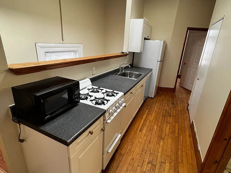 909 W Grace St #3 — Photo 18