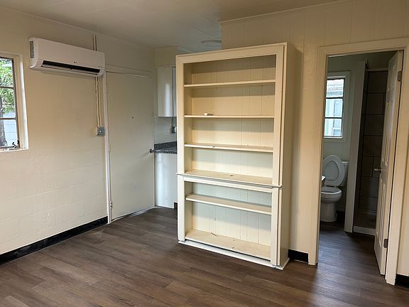 5th image of 767 16th Ave S #1/2