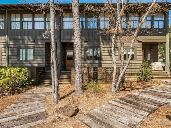 128 Turtle Point Dr, Crane Hill, AL 35053