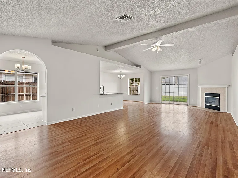 12756 Bentwater Dr — Photo 3