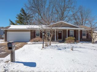 19 Edgemont Rd, Saint Peters, MO 63376