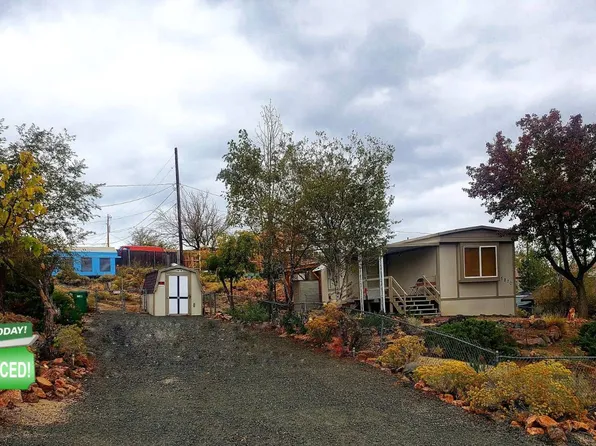 5270 Honey Bear Dr, Sun Valley, NV 89433