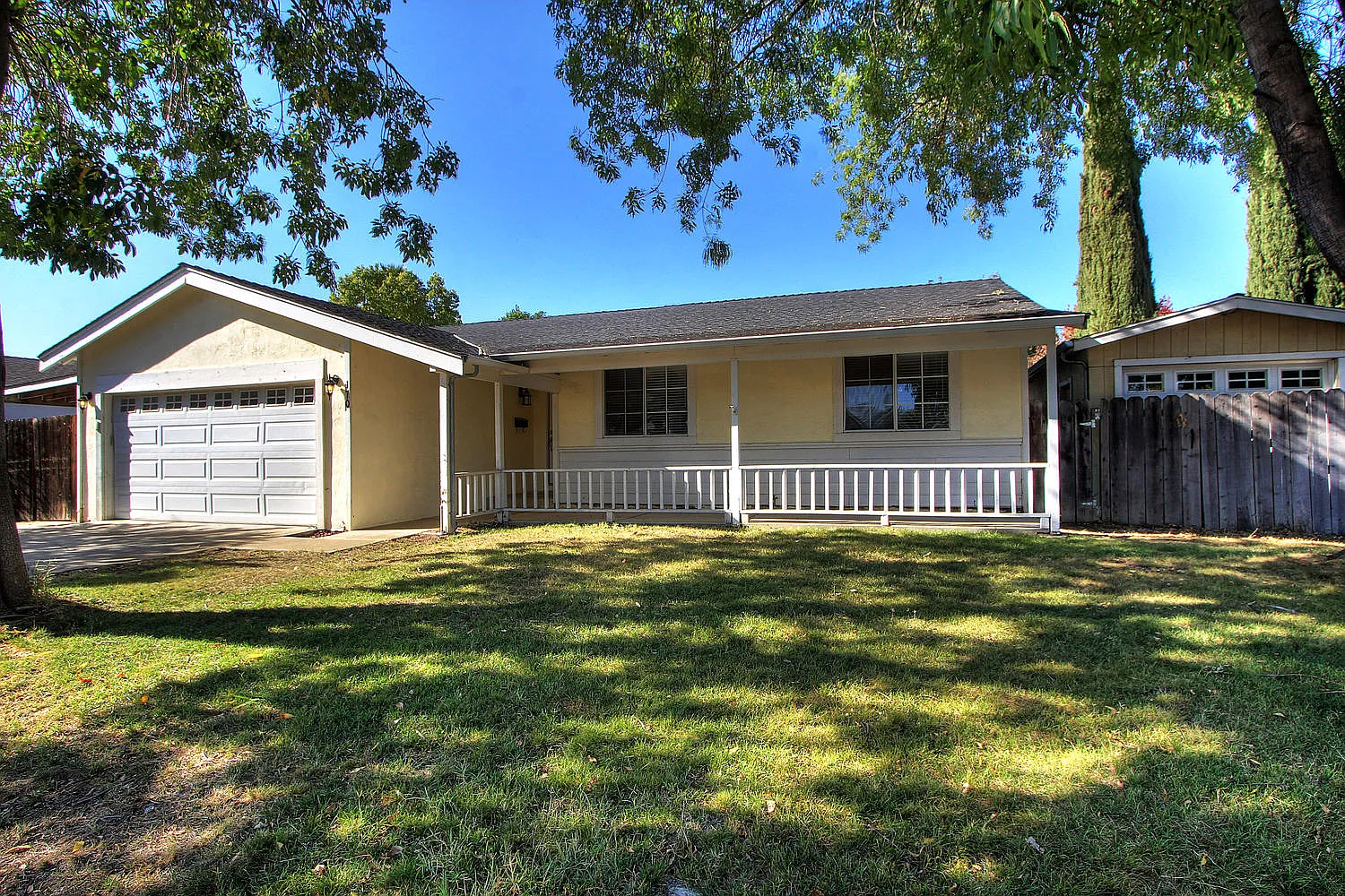 170 Cameo Dr photo 1