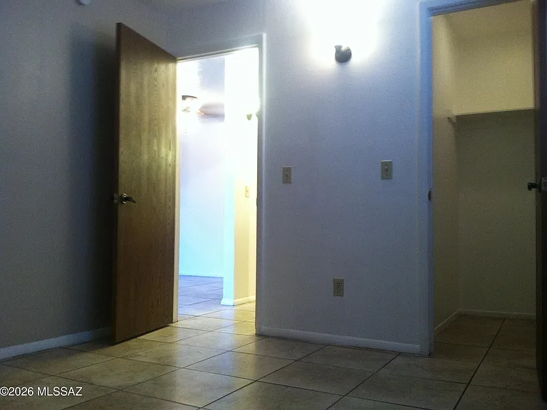 6625 E Golf Links Rd #5 — Photo 9