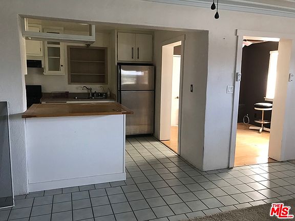3rd image of 66012 Desert View Ave