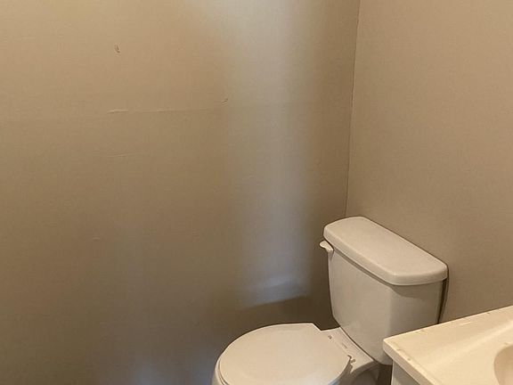 3rd image of 313 Reynolds Ave #B