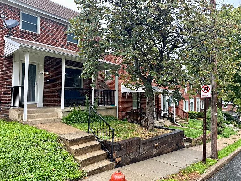 829 Rolridge Ave — Photo 1