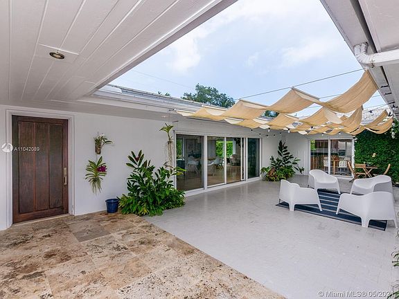 5th image of 60 S Prospect Dr