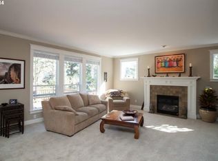 4547 SW Cullen Blvd, Portland, OR 97221