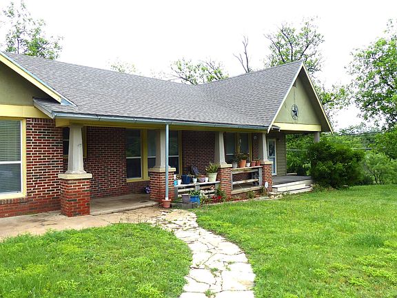 2nd image of 606 S Blackburn St