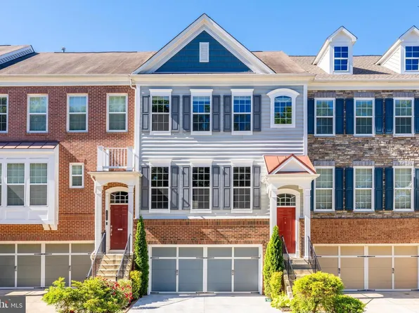 43583 White Cap Ter, Chantilly, VA 20152