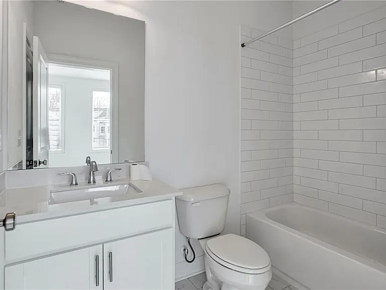 1115 Larkin Dr — Photo 5