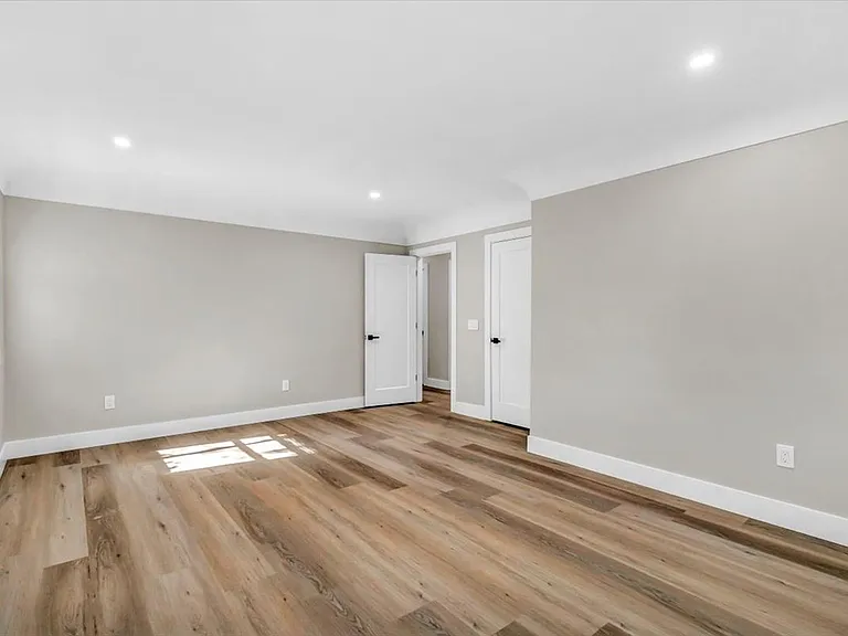 525 Lamara Way NE — Photo 19