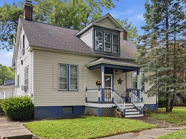 714 Cypress St, Highland, IL 62249