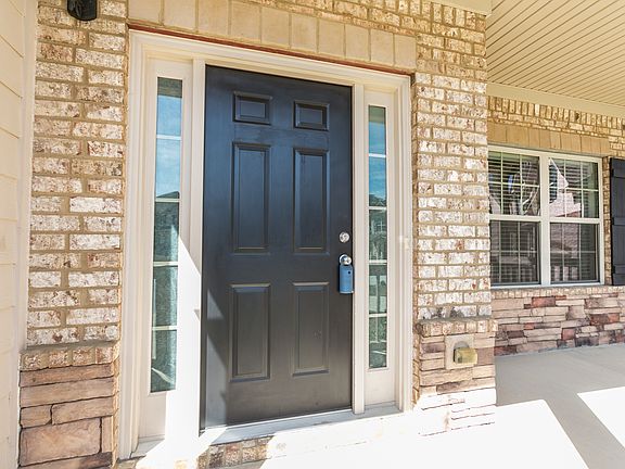 2nd image of 3739 Wood Hollow Way