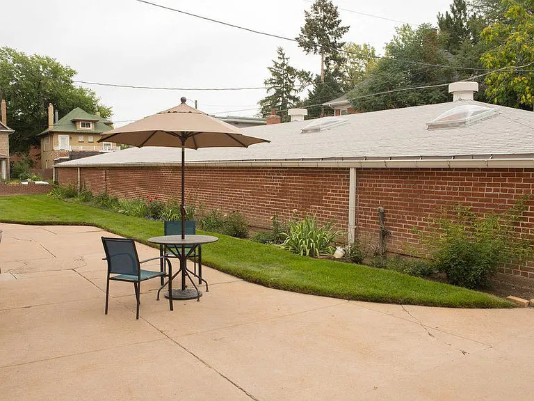 1158 N Marion St — Photo 9