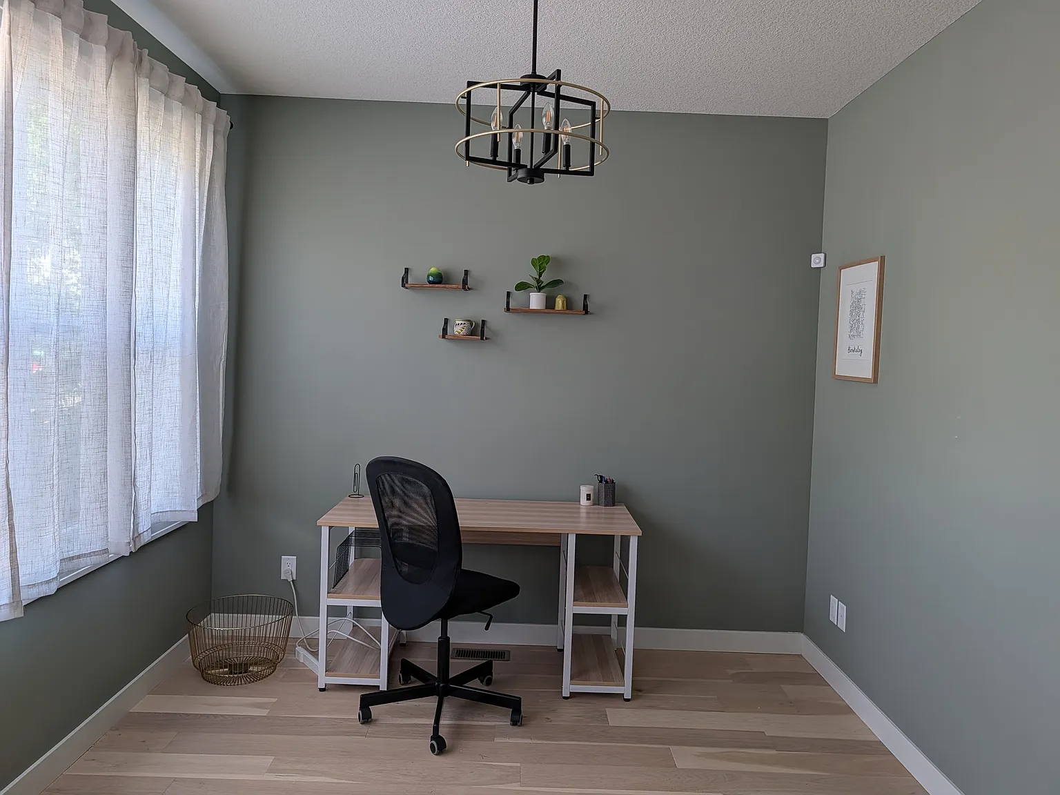 4 bed, 2854 sqft, $4,000 — Photo 4