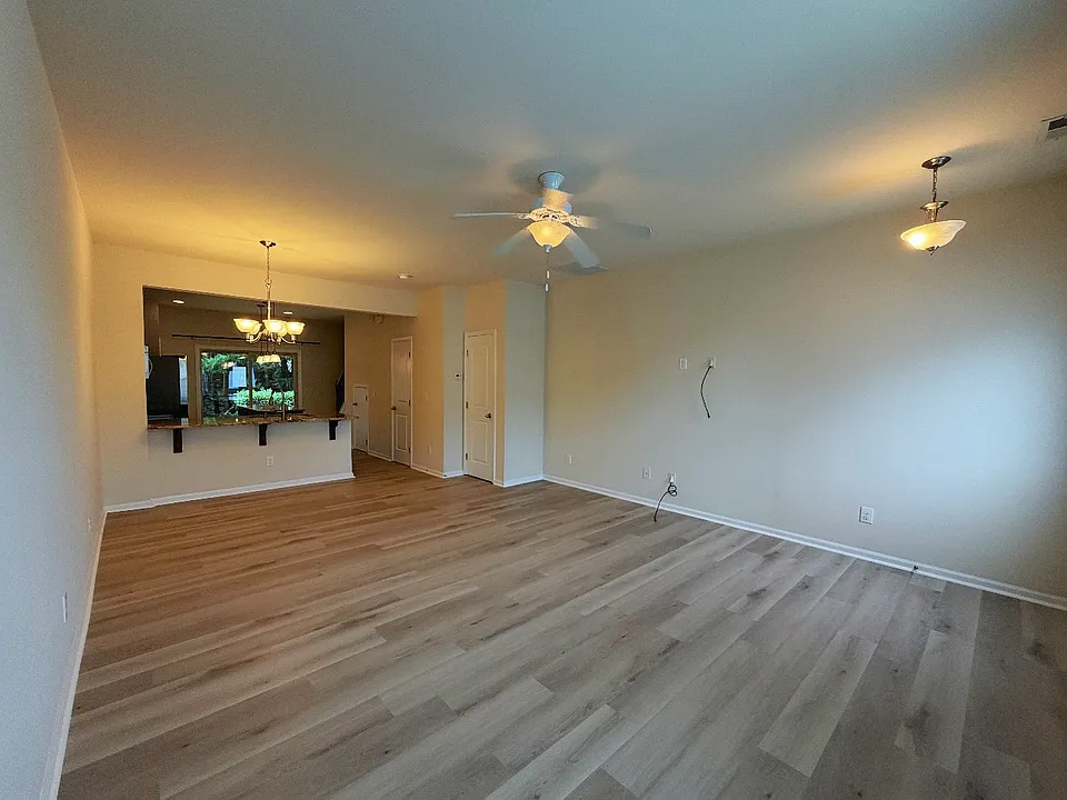 12 Pocono Dr