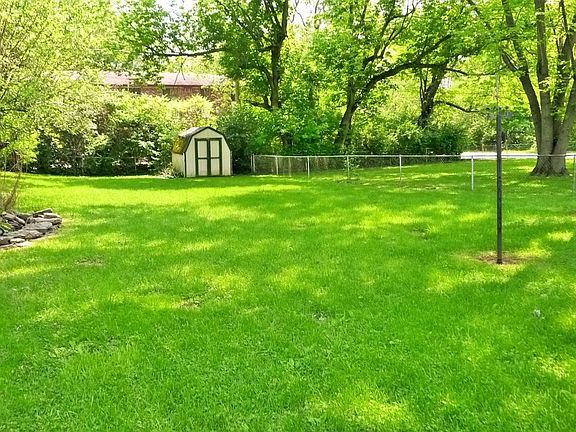 4th image of 10 Dorsey Dr