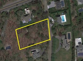 9 Petrel Rd, Southampton, NY 11968