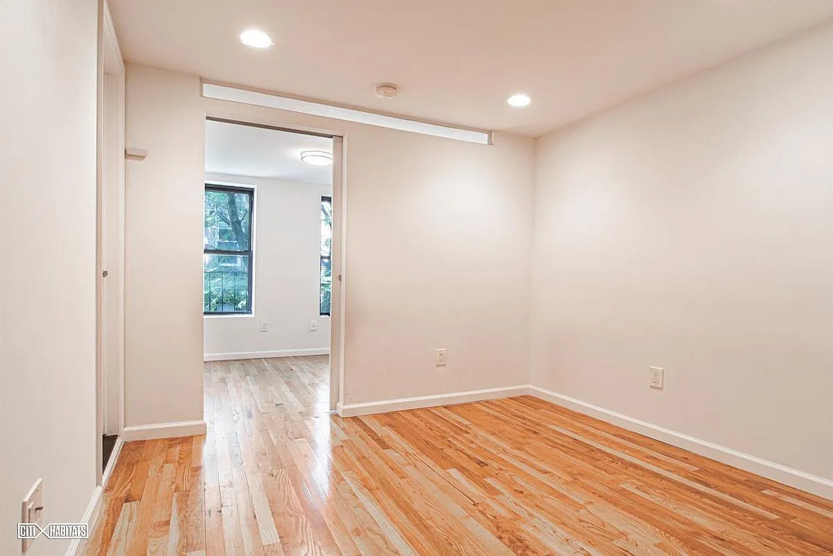89 Christopher Street — Photo 3