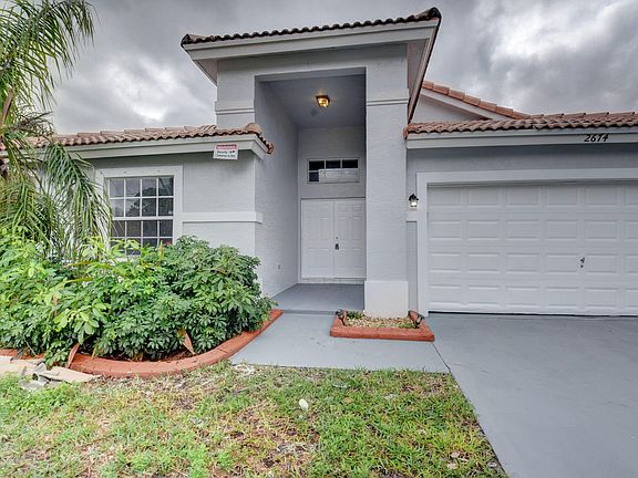 3rd image of 2674 Franklin Drive
