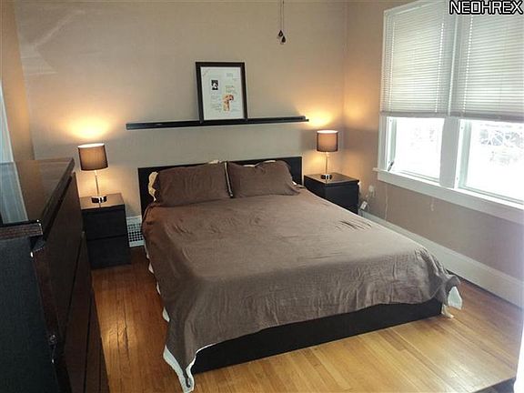 5th image of 2514 Whitelaw St