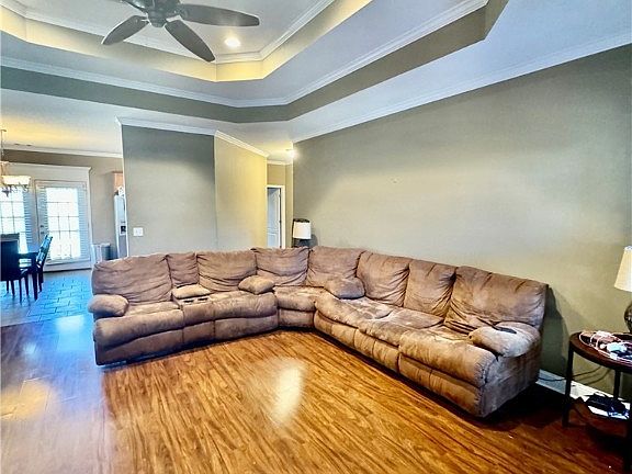 3rd image of 501 Prairie Field Dr