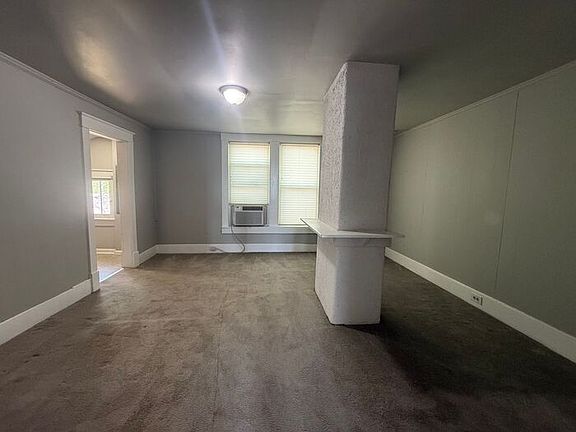 4th image of 320 Elberta St #B