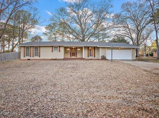 4635 Ridgewood Rd, Jackson, MS 39211