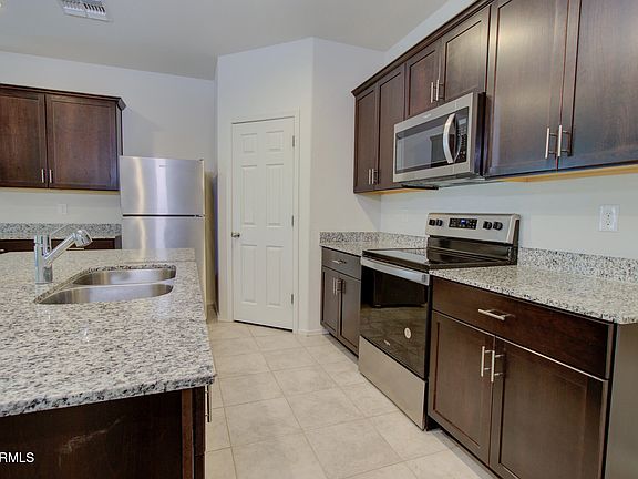 5th image of 43833 W Yucca Ln