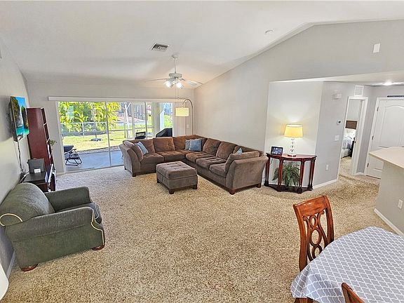 5th image of 2709 NW 1st Pl