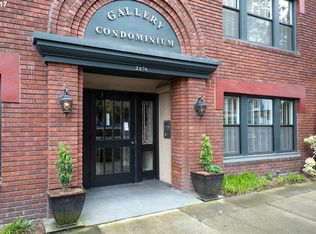 2076 NW Johnson St APT 305, Portland, OR 97209