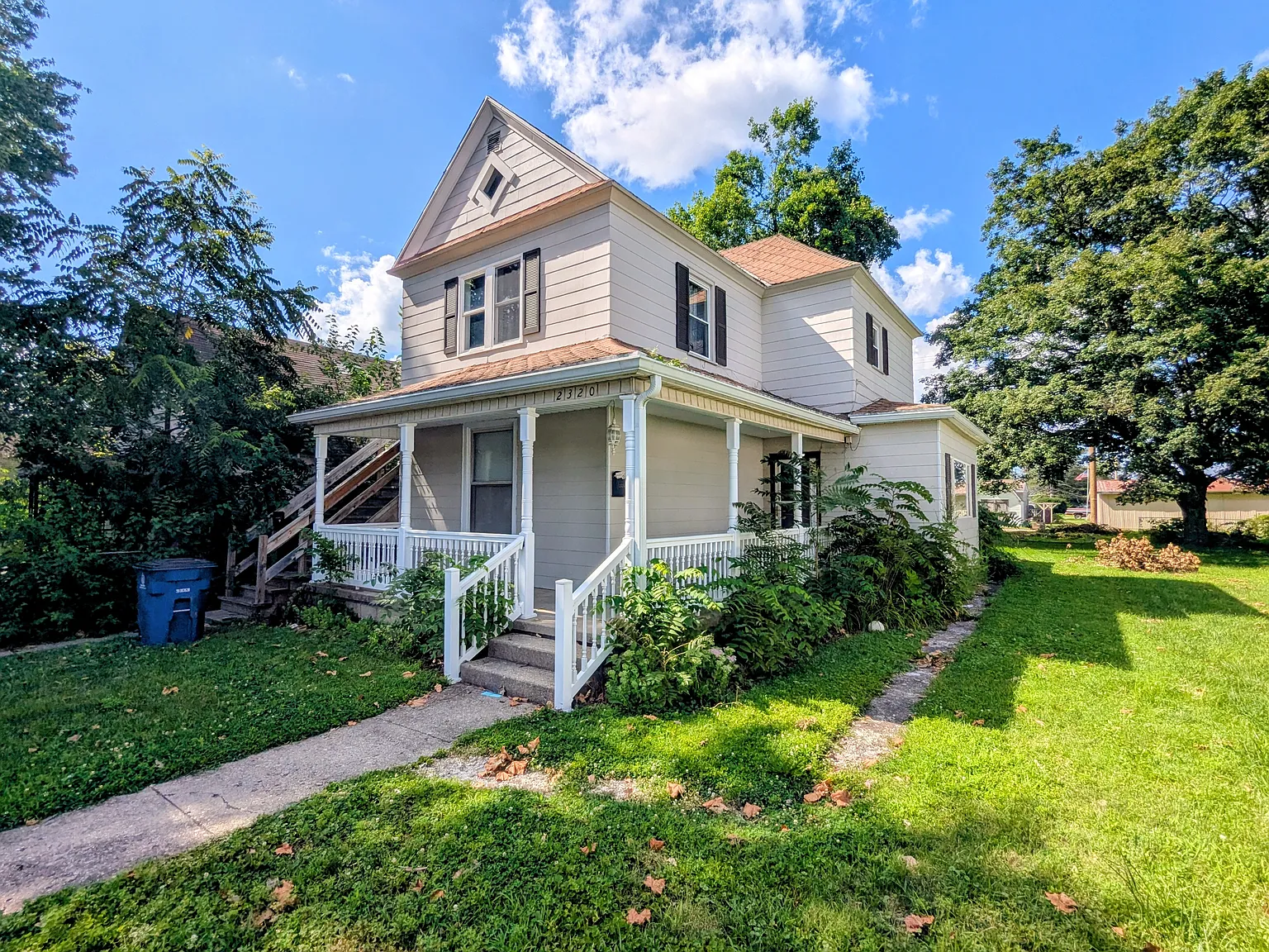 2 bed, $800 — Photo 2