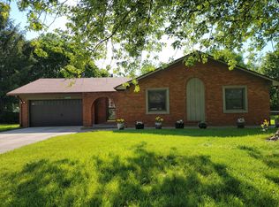 1082 Waterford Dr, Greenwood, IN 46142