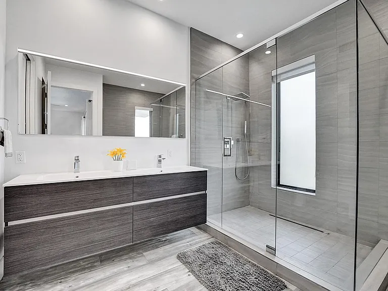 340 Balboa St — Photo 10