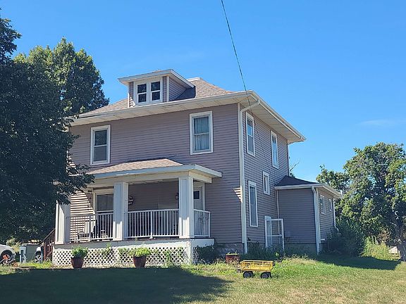2nd image of 104 Court St