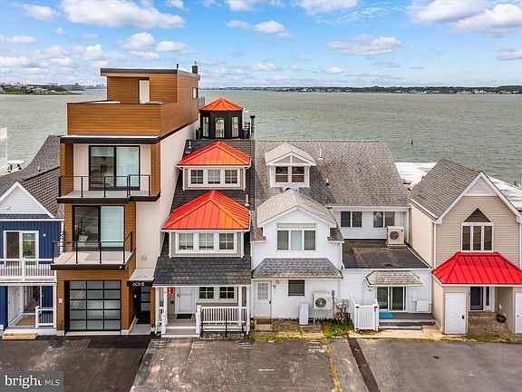 2nd image of 601 Bayshore Dr Unit 16