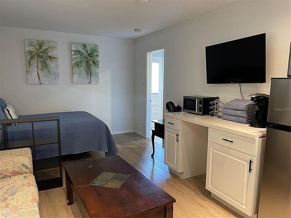 5th image of 805.5 Vistabula St #1