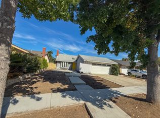 1909 N Cedar Creek Cir, Anaheim, CA 92807